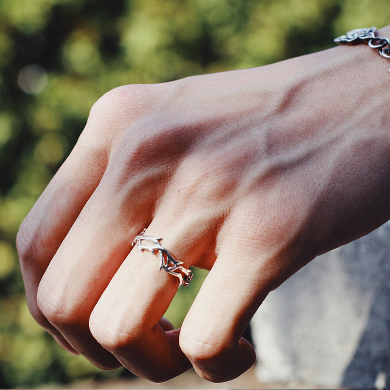 Punk Thorn Adjustable Ring